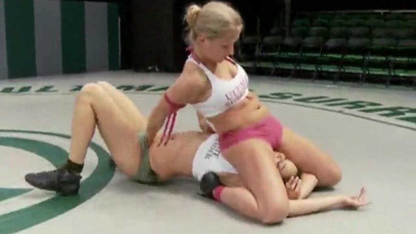 lucha sexual donde idiota recibe jodido
