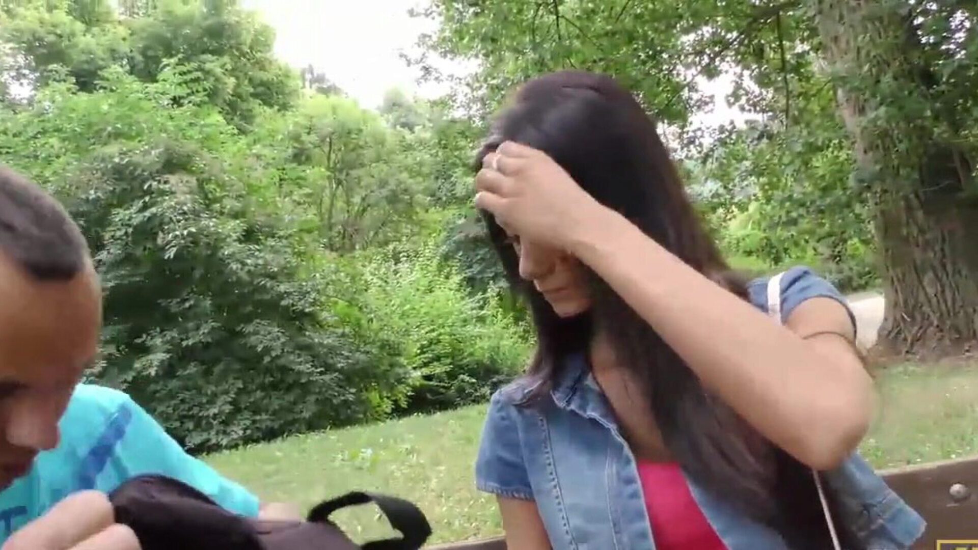 hunt4k. guy ha bisogno di soldi quindi perché permette a un