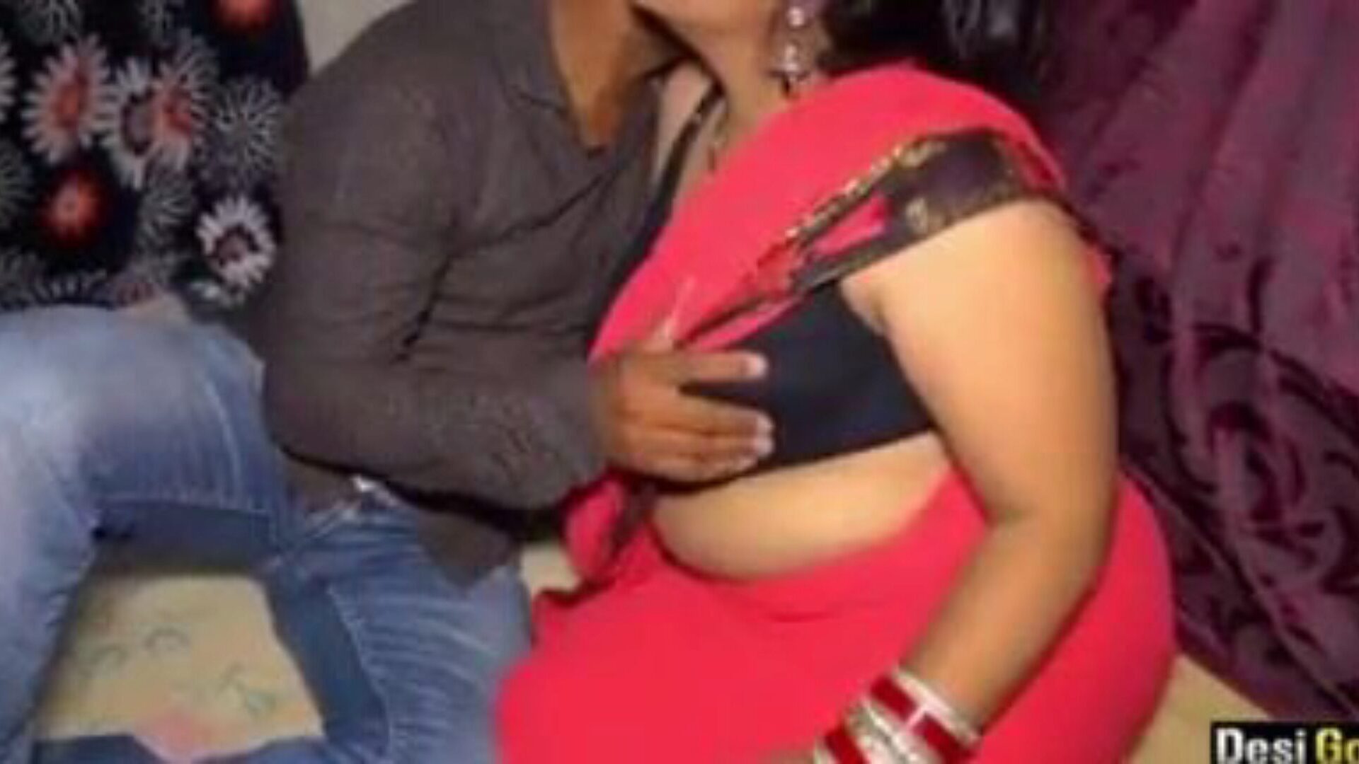 chubby aunty frapper avec oncle