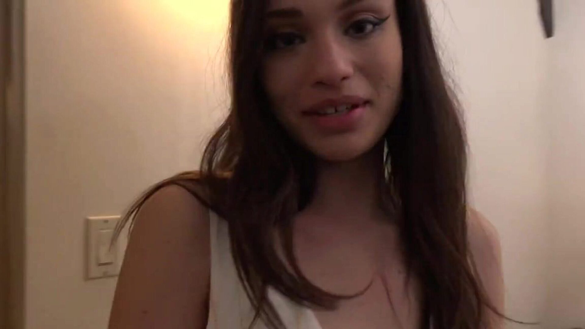 casting privé x - liv wild - ravage épique avec une brune folle