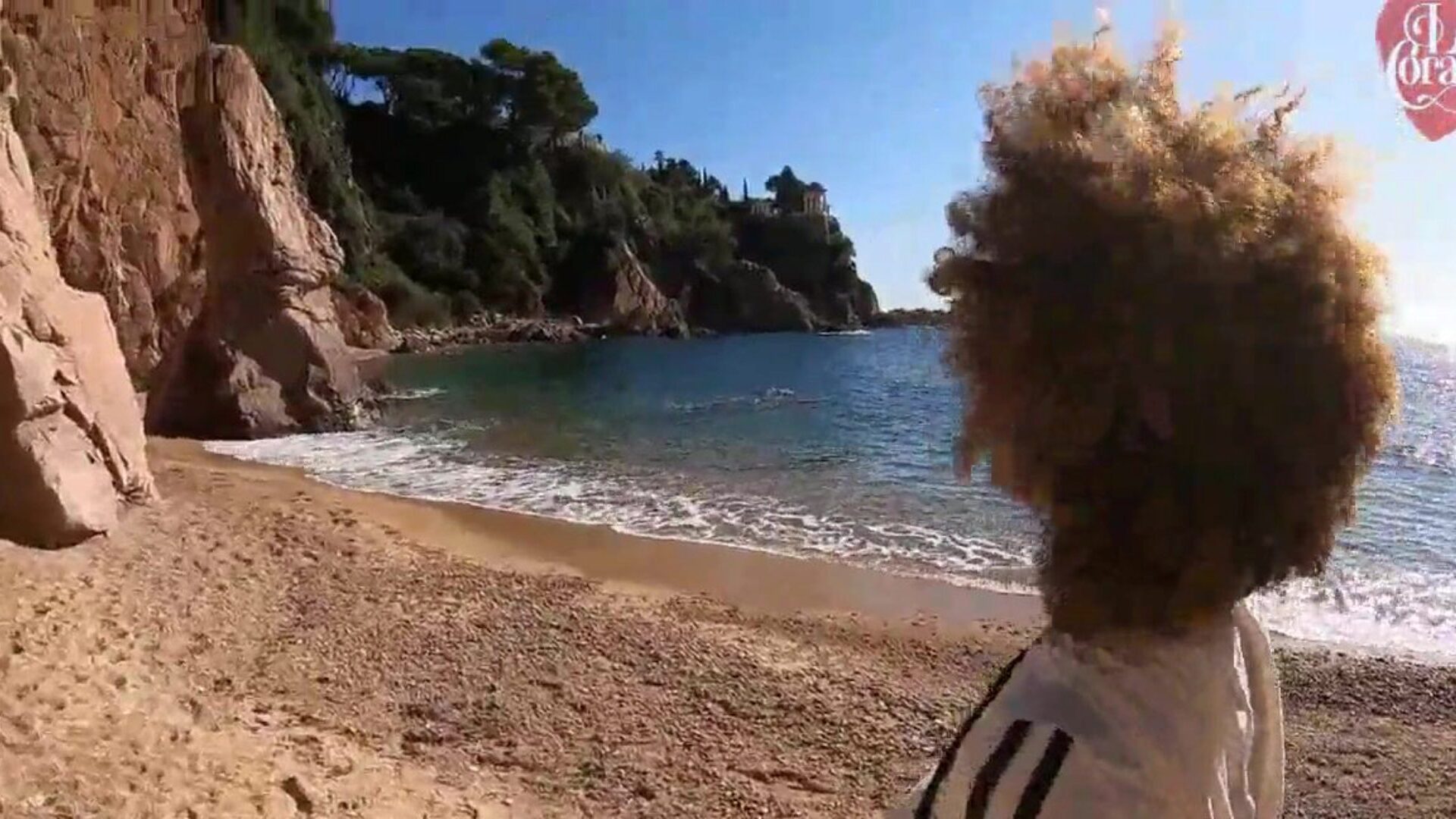 public plage caché pipe