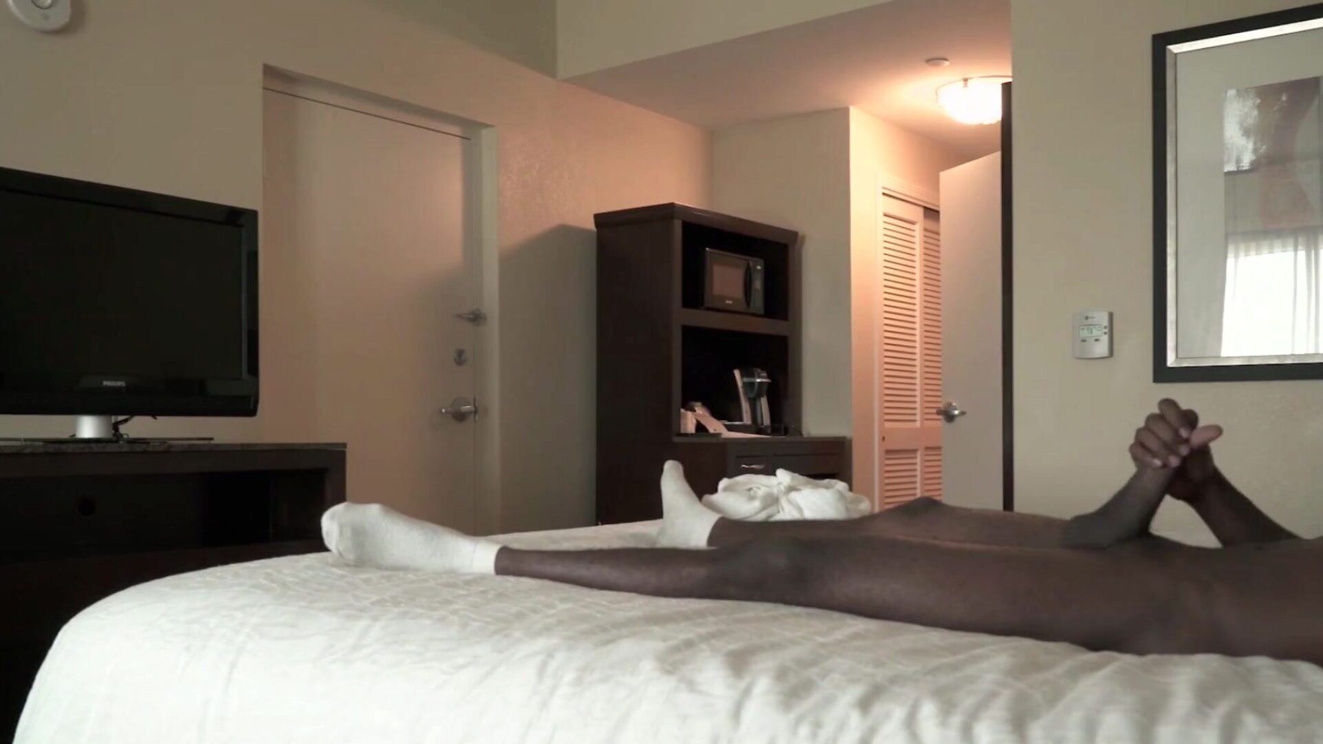 niş geçit töreni - otel hizmetçisi gizli kamera derlemesi